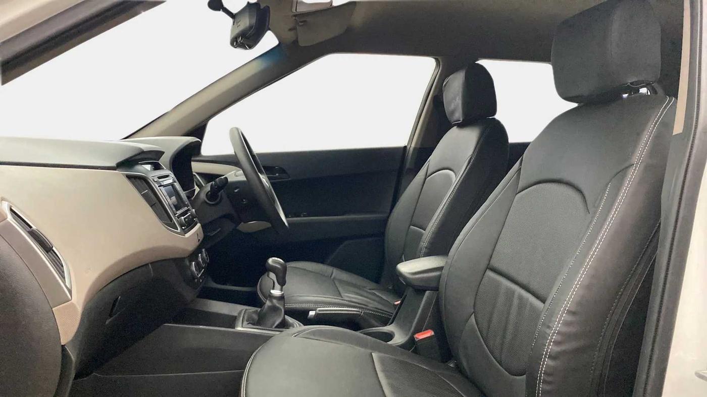 2017 Hyundai Creta E PLUS 1.6 PETROL, Petrol, Manual, 32,146 km, Right Side Front Door Cabin