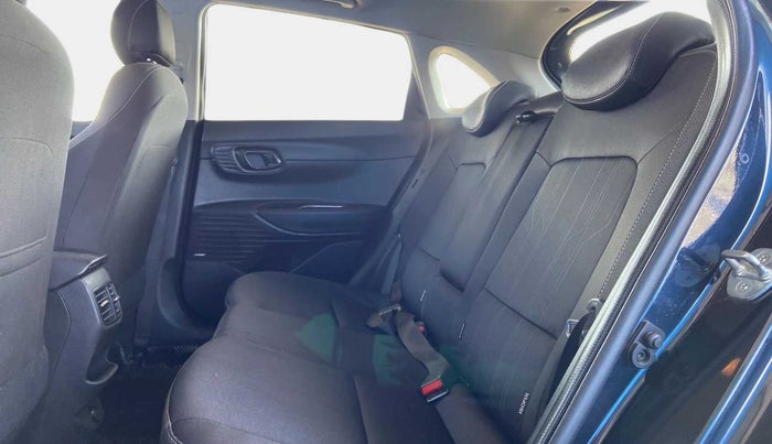 2021 Hyundai NEW I20 ASTA (O) 1.2 MT, Petrol, Manual, 40,316 km, Right Side Rear Door Cabin
