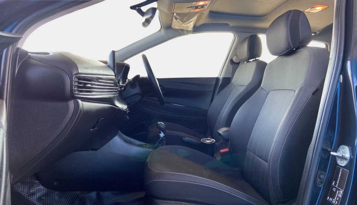 2021 Hyundai NEW I20 ASTA (O) 1.2 MT, Petrol, Manual, 40,316 km, Right Side Front Door Cabin