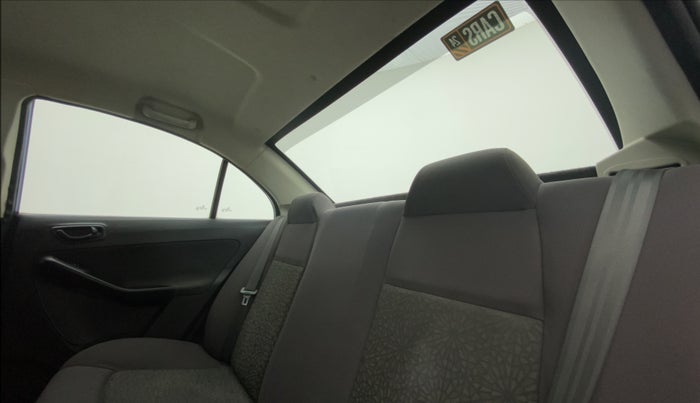 2016 Tata Zest XM PETROL, Petrol, Manual, 58,761 km, Right Side Rear Door Cabin