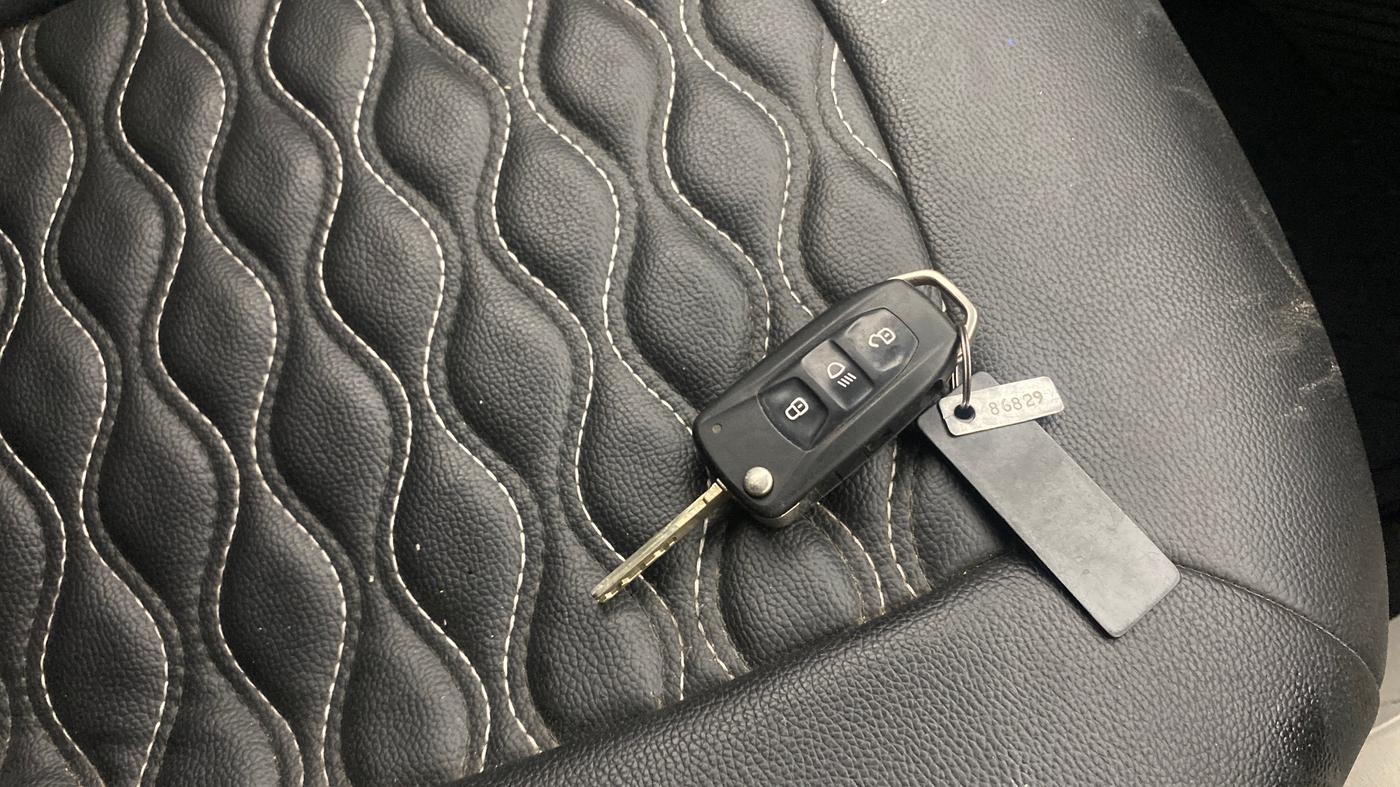 2024 Tata Tiago  XZA Plus CNG, CNG, Automatic, 32,966 km, Key Close Up