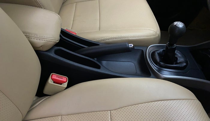 2017 Honda City 1.5L I-VTEC V MT, Petrol, Manual, 94,021 km, Gear Lever
