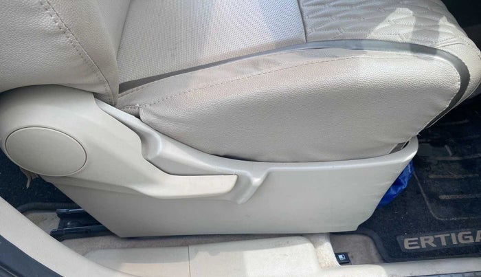 2021 Maruti Ertiga VXI SHVS, Petrol, Manual, 17,972 km, Driver Side Adjustment Panel