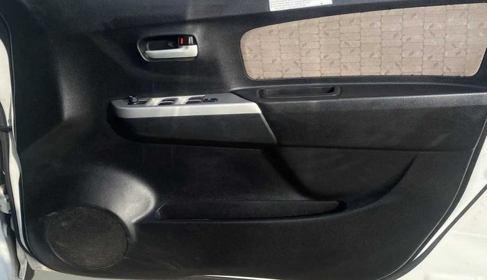 2016 Maruti Wagon R 1.0 VXI AMT, Petrol, Automatic, 29,546 km, Driver Side Door Panels Control