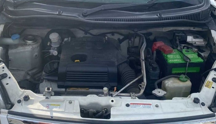 2016 Maruti Wagon R 1.0 VXI AMT, Petrol, Automatic, 29,546 km, Open Bonet