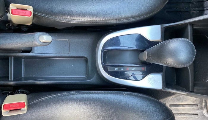 2017 Honda Jazz 1.2L I-VTEC V AT, Petrol, Automatic, 67,225 km, Gear Lever