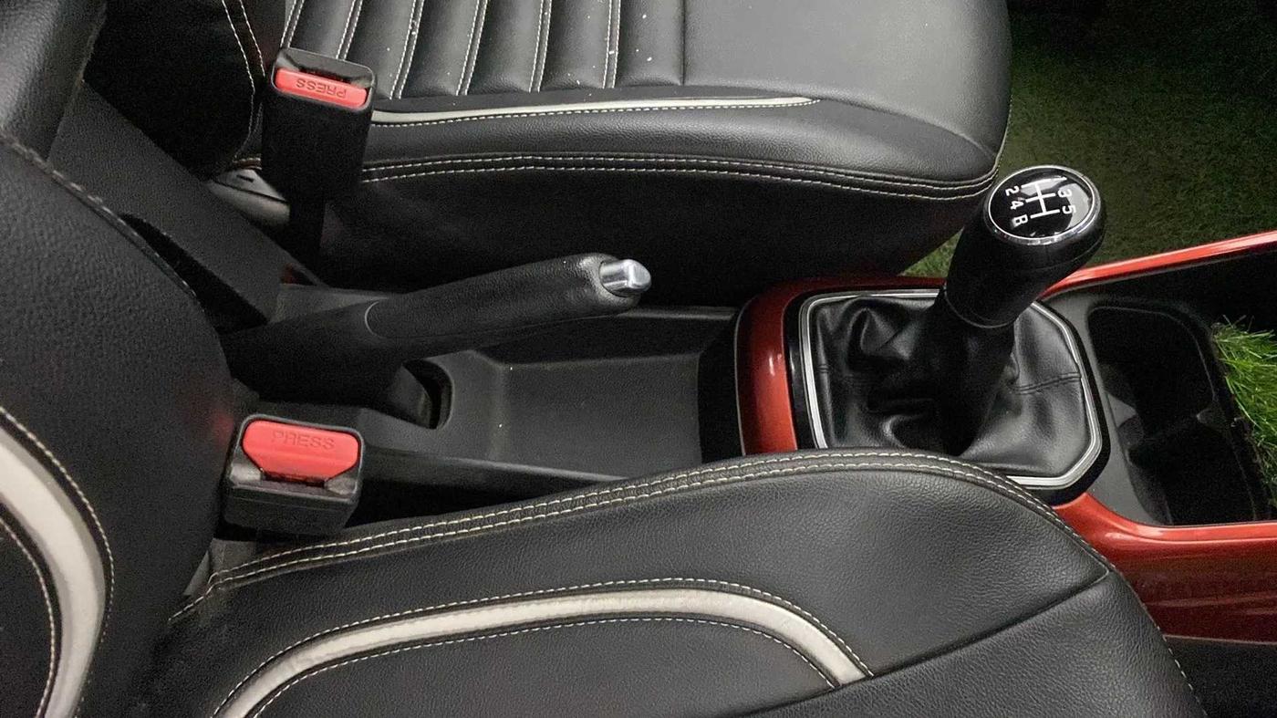 2018 Maruti IGNIS DELTA 1.2, Petrol, Manual, 57,626 km, Gear Lever