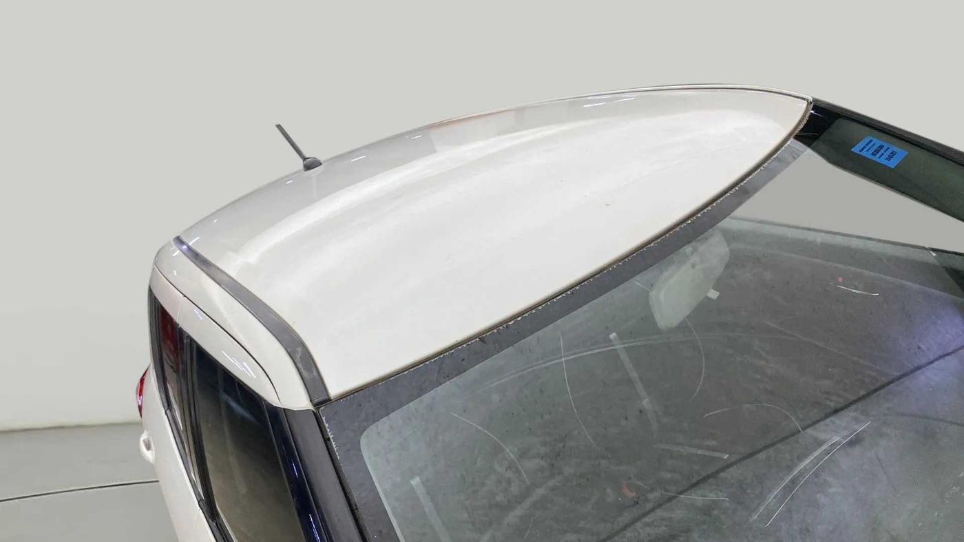 2013 Maruti Swift VXI, Petrol, Manual, 81,645 km, Roof