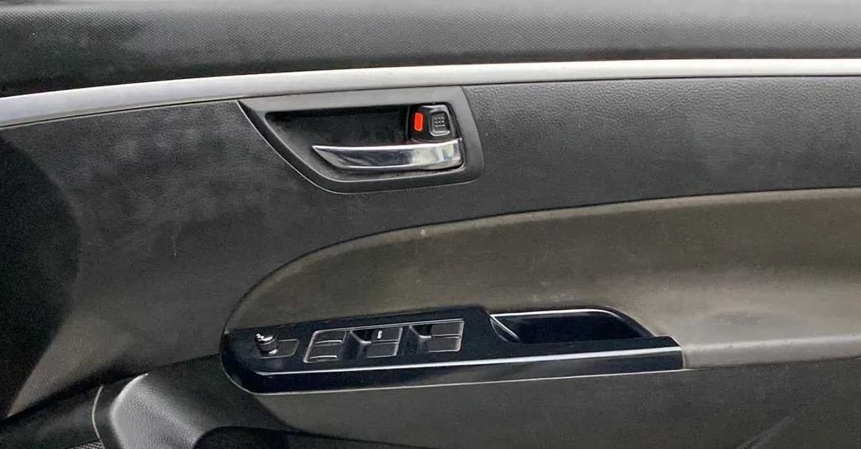 2013 Maruti Swift VXI, Petrol, Manual, 81,645 km, Driver Side Door Panels Control