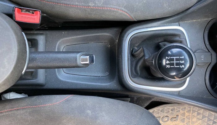 2019 Volkswagen Polo HIGHLINE PLUS 1.0, Petrol, Manual, 46,821 km, Gear Lever
