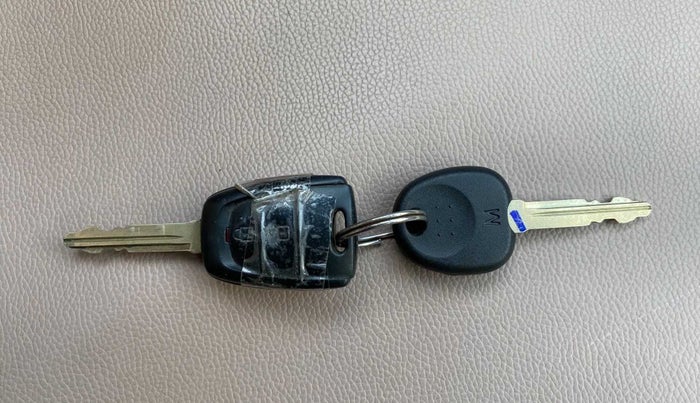 2018 Hyundai Grand i10 SPORTZ AT 1.2 KAPPA VTVT, Petrol, Automatic, 39,066 km, Key Close Up