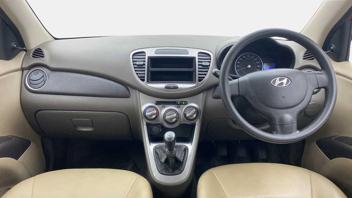 2013 Hyundai i10 ERA 1.1, Petrol, Manual, 20,462 km, Dashboard