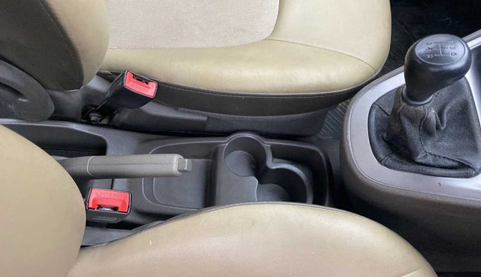 2013 Hyundai i10 ERA 1.1, Petrol, Manual, 20,462 km, Gear Lever