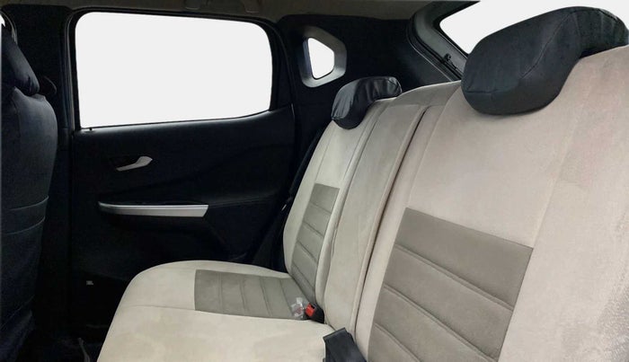 2022 Nissan MAGNITE XV PREMIUM TURBO (O) CVT, Petrol, Automatic, 35,277 km, Right Side Rear Door Cabin