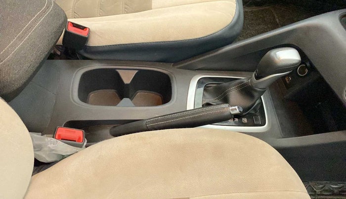 2022 Nissan MAGNITE XV PREMIUM TURBO (O) CVT, Petrol, Automatic, 35,277 km, Gear Lever