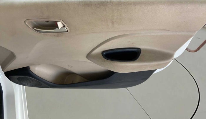 2018 Hyundai NEW SANTRO SPORTZ AMT, Petrol, Automatic, 89,328 km, Driver Side Door Panels Control