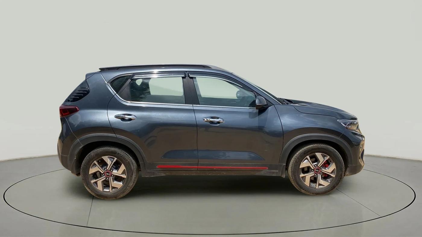 2022 KIA SONET GTX PLUS 1.5, Diesel, Manual, 37,140 km, Right Side View
