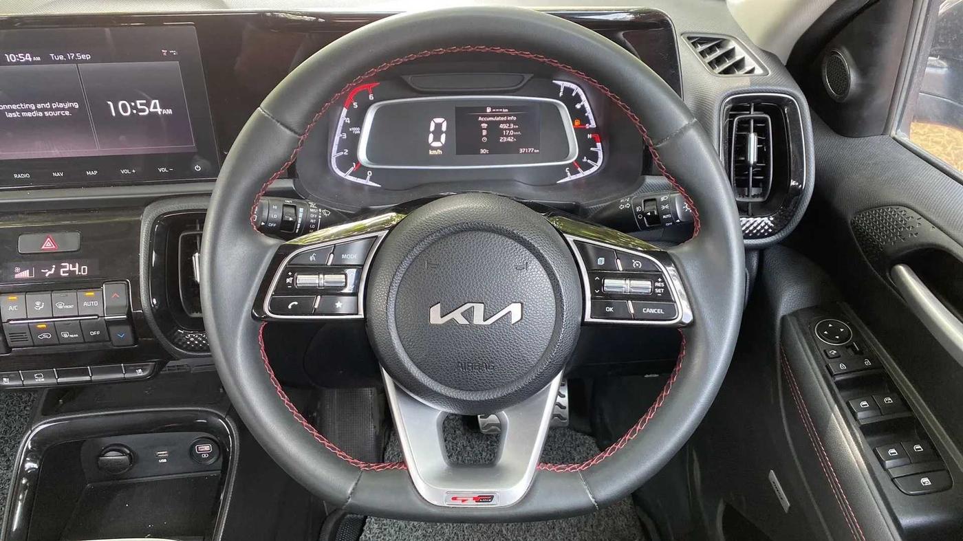 2022 KIA SONET GTX PLUS 1.5, Diesel, Manual, 37,140 km, Steering Wheel Close Up