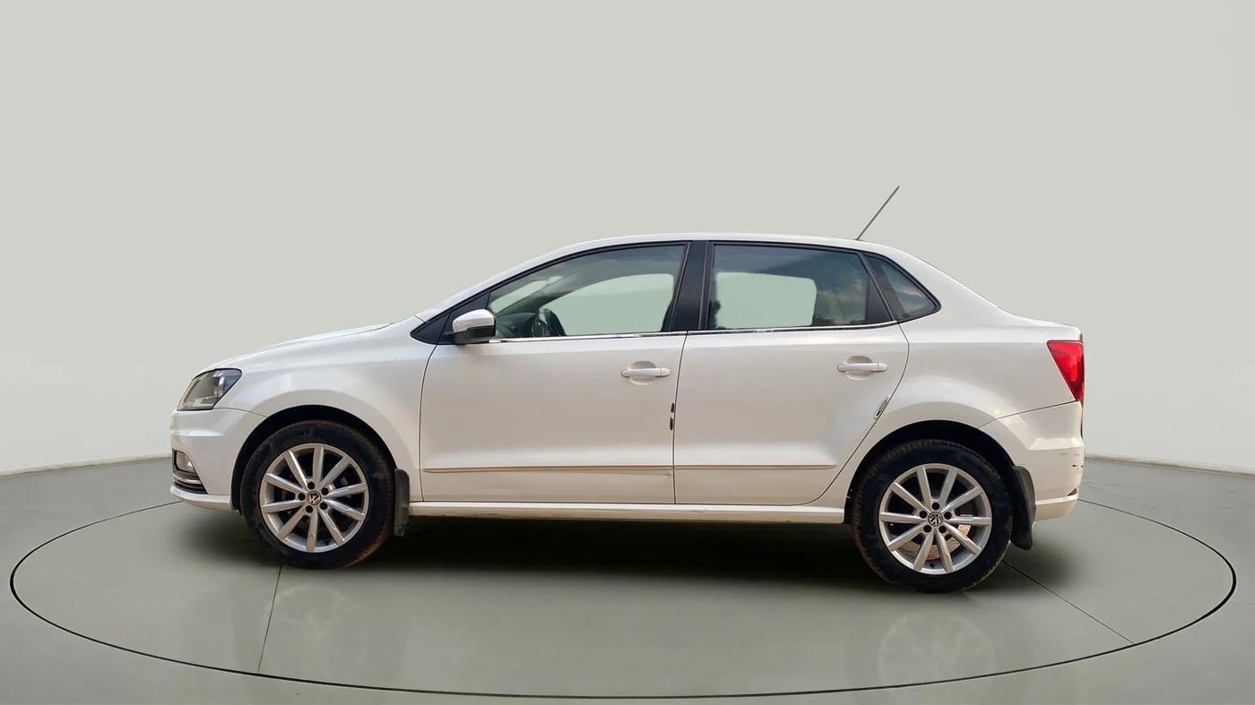 2017 Volkswagen Ameo HIGHLINE PLUS 1.5L AT 16 ALLOY, Diesel, Automatic, 53,314 km, Left Side