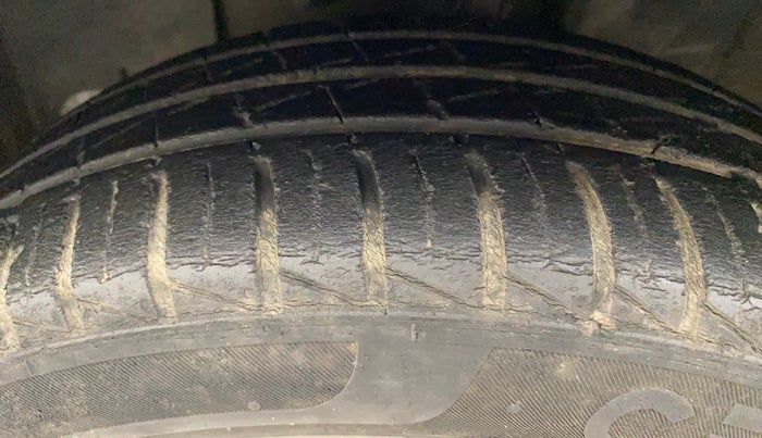2020 Datsun Redi Go T (O), Petrol, Manual, 31,811 km, Left Front Tyre Tread