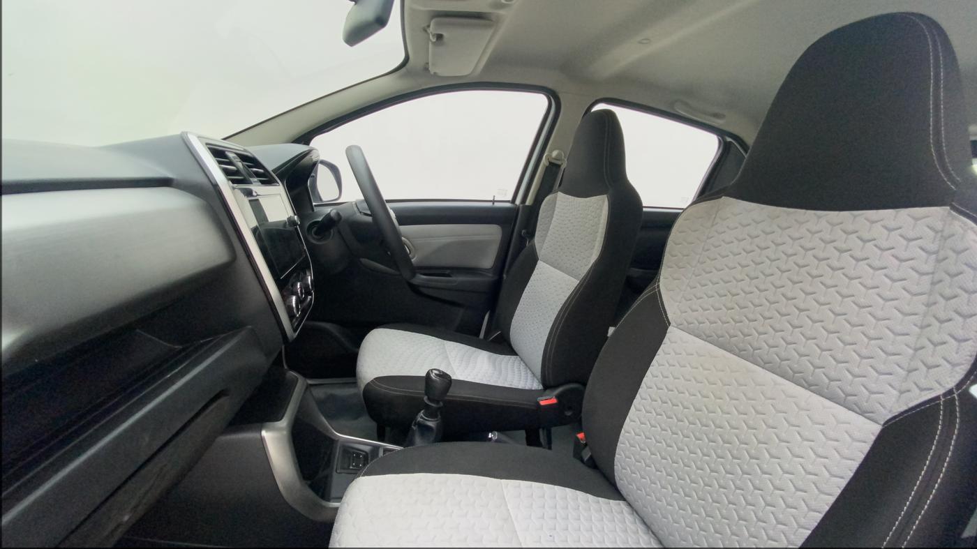 2020 Datsun Redi Go T (O), Petrol, Manual, 31,811 km, Right Side Front Door Cabin