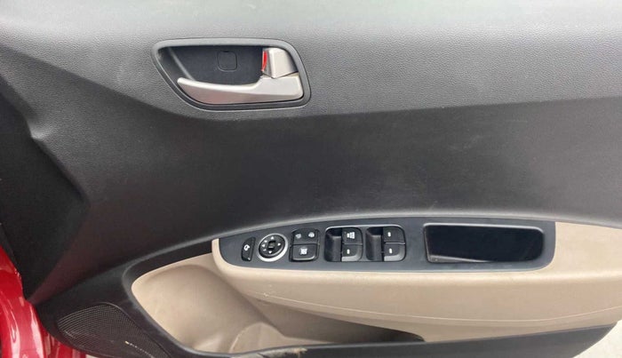 2014 Hyundai Xcent SX 1.2 (O), Petrol, Manual, 53,582 km, Driver Side Door Panels Control