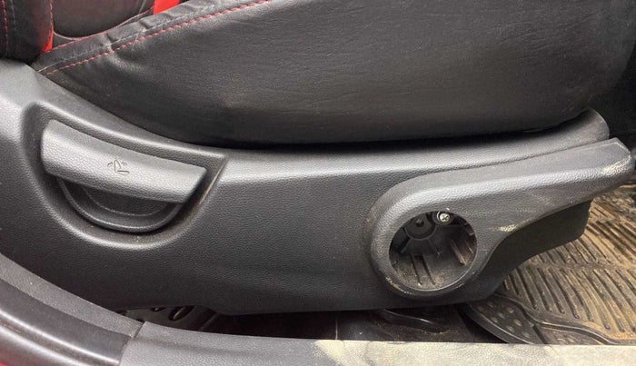 2014 Hyundai Xcent SX 1.2 (O), Petrol, Manual, 53,582 km, Driver Side Adjustment Panel