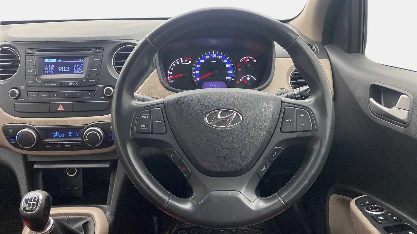 2014 Hyundai Xcent SX 1.2 (O), Petrol, Manual, 53,582 km, Steering Wheel Close Up