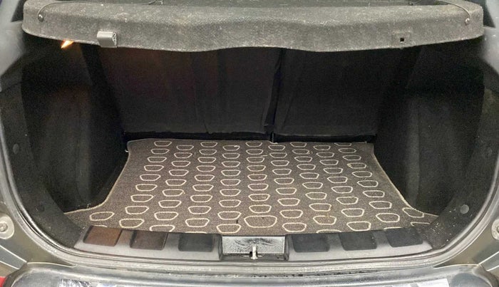 2018 Tata NEXON XZ PLUS PETROL, Petrol, Manual, 19,218 km, Boot Inside
