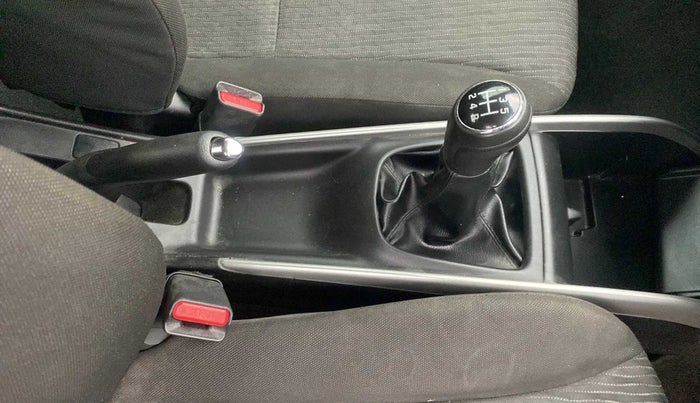 2016 Maruti Baleno ALPHA PETROL 1.2, Petrol, Manual, 33,128 km, Gear Lever