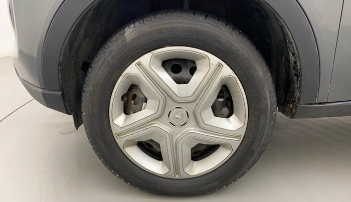2021 Tata NEXON XMA SUNROOF PETROL, Petrol, Automatic, 34,594 km, Left Front Wheel