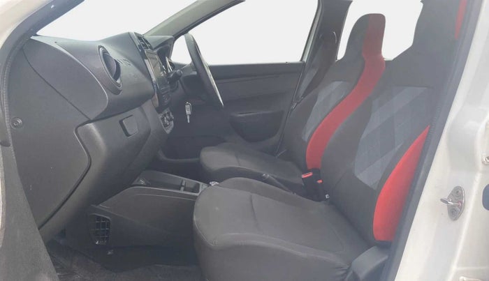 2022 Renault Kwid RXT 1.0 AMT, Petrol, Automatic, 13,138 km, Right Side Front Door Cabin