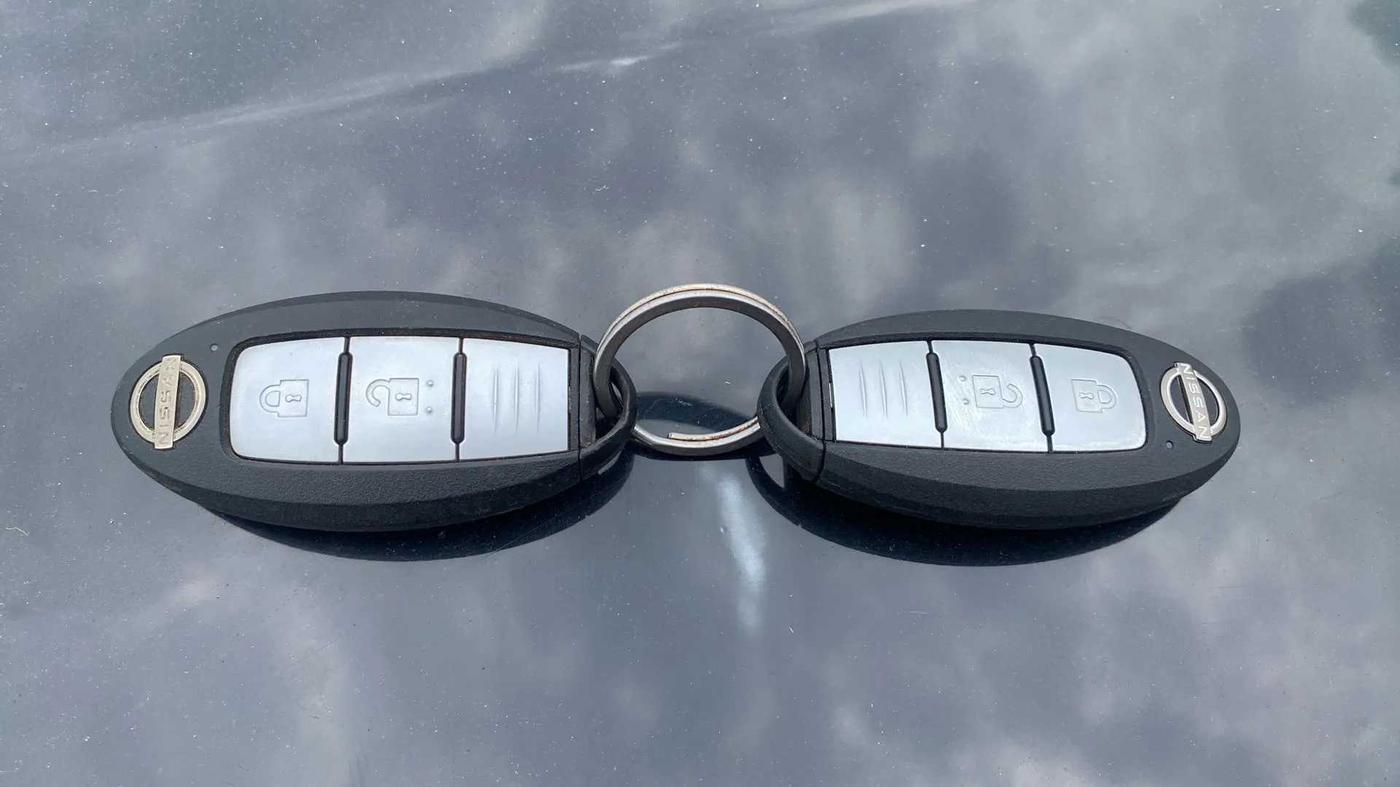 2022 Nissan MAGNITE XV MT, Petrol, Manual, 24,462 km, Key Close Up