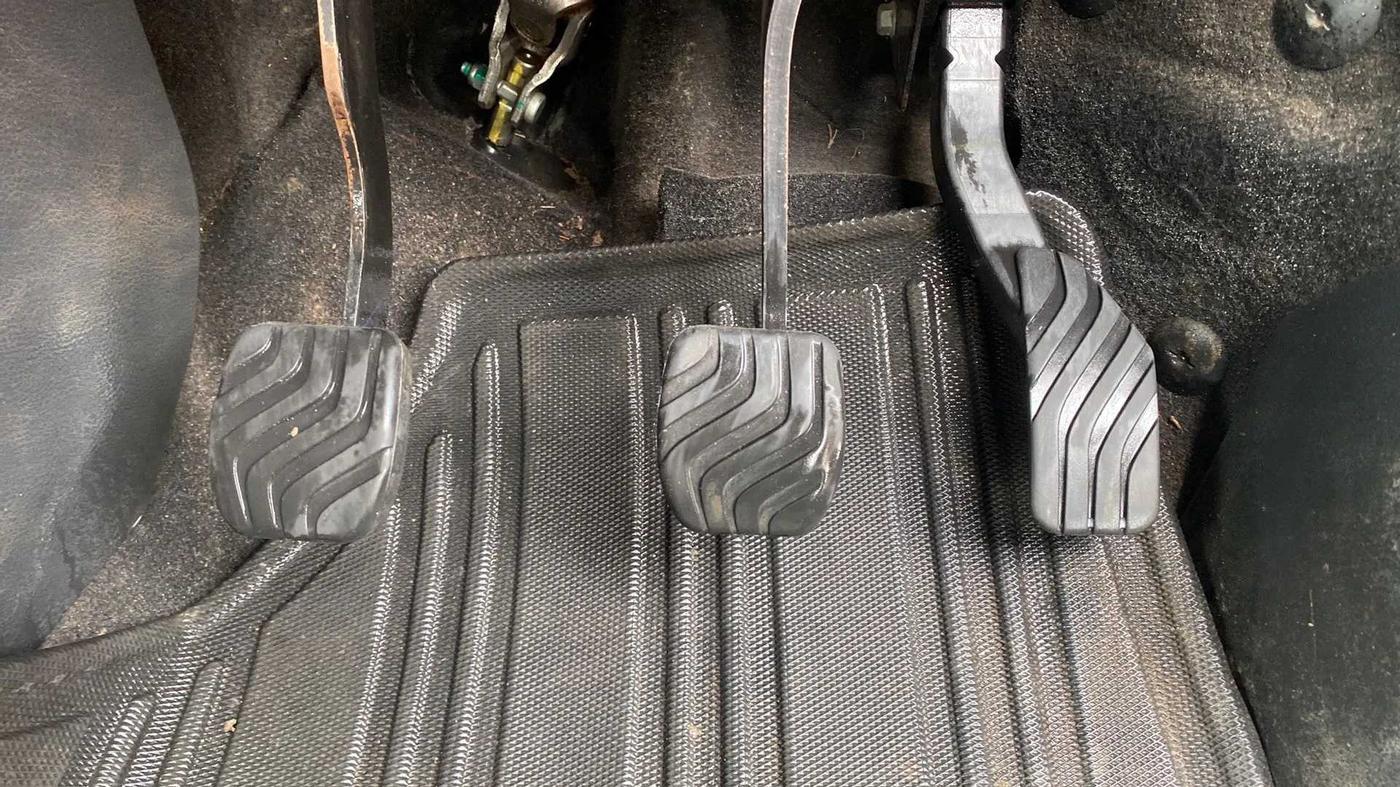 2022 Nissan MAGNITE XV MT, Petrol, Manual, 24,462 km, Pedals