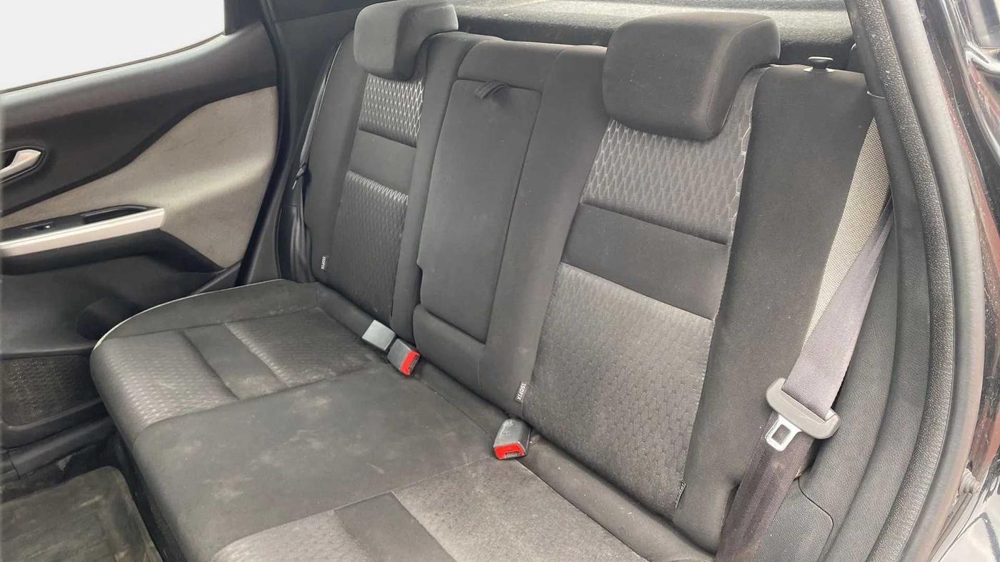 2022 Nissan MAGNITE XV MT, Petrol, Manual, 24,462 km, Right Side Rear Door Cabin