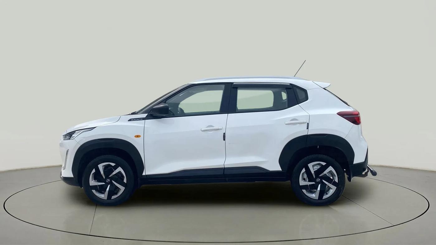2021 Nissan MAGNITE XE, Petrol, Manual, 7,004 km, Left Side
