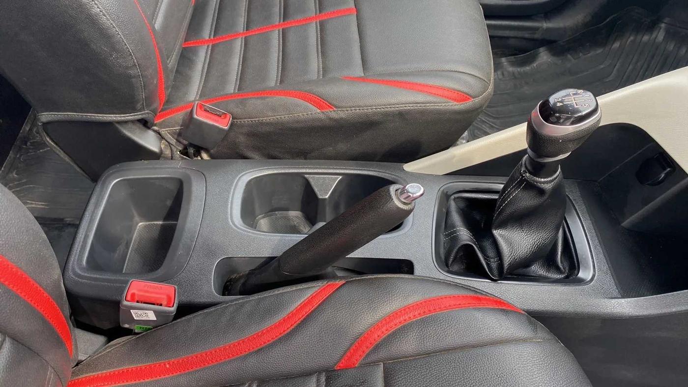 2021 Nissan MAGNITE XE, Petrol, Manual, 7,004 km, Gear Lever