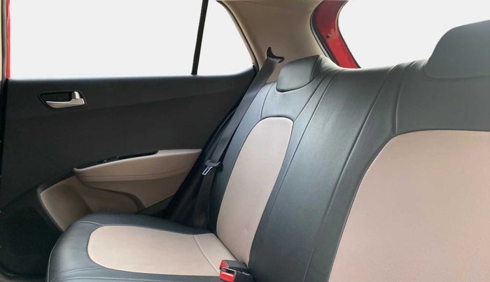 2019 Hyundai Grand i10 SPORTZ AT 1.2 KAPPA VTVT, Petrol, Automatic, 26,487 km, Right Side Rear Door Cabin