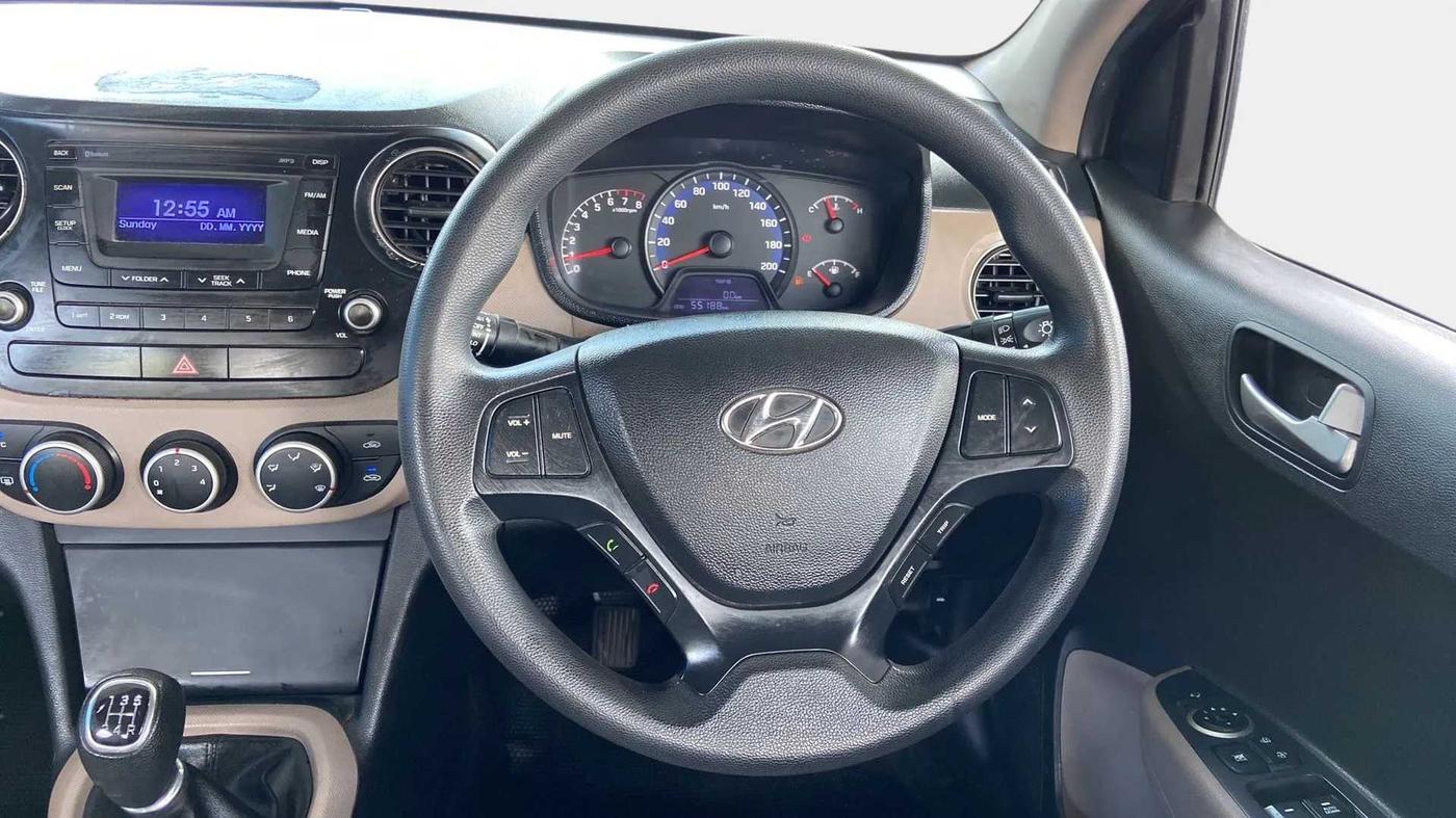 2016 Hyundai Xcent SX 1.2, Petrol, Manual, 55,355 km, Steering Wheel Close Up