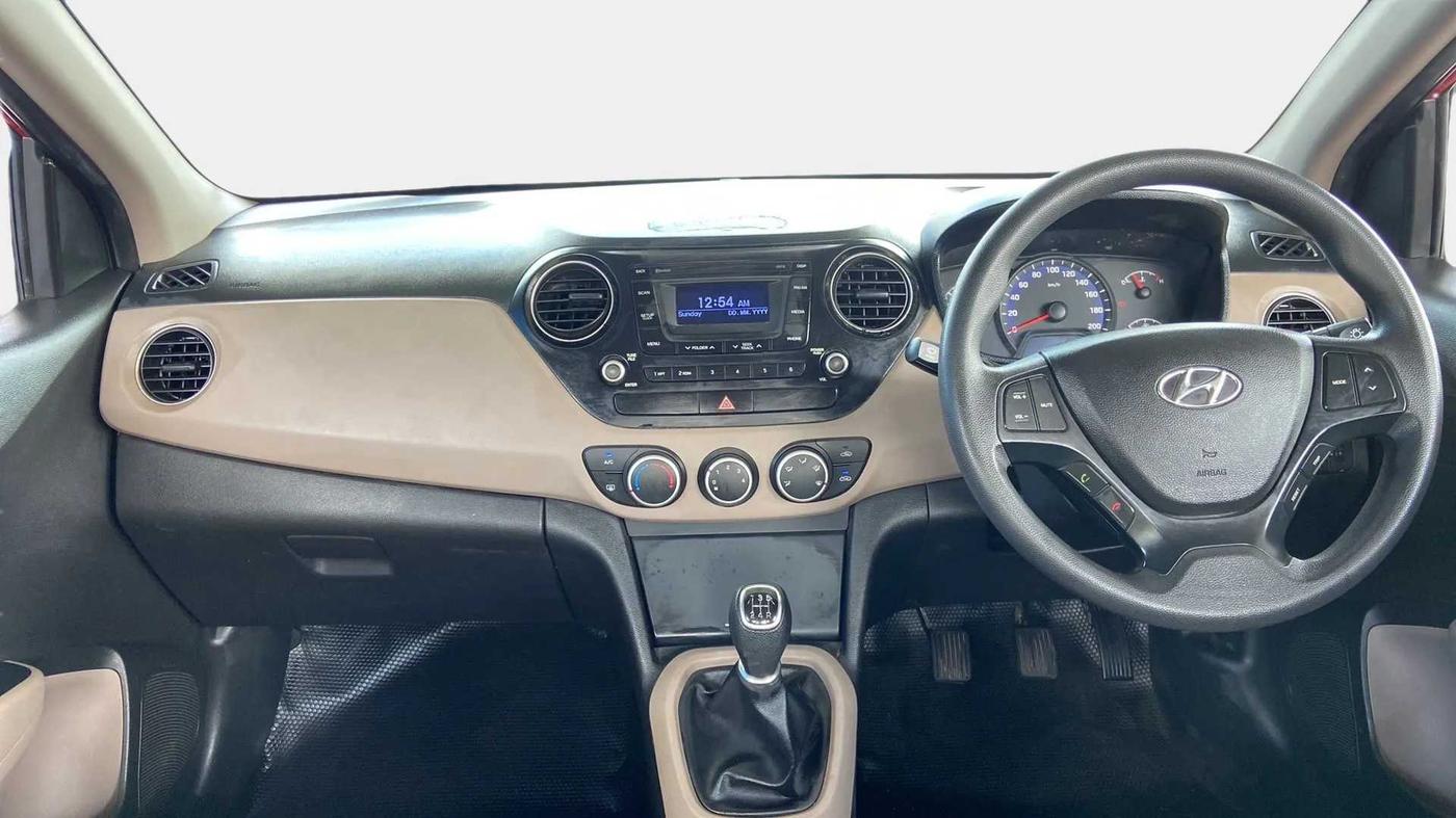 2016 Hyundai Xcent SX 1.2, Petrol, Manual, 55,355 km, Dashboard