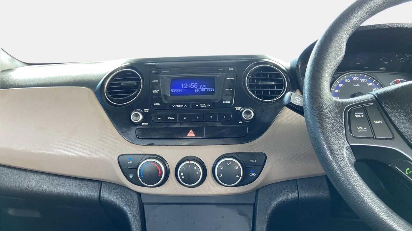 2016 Hyundai Xcent SX 1.2, Petrol, Manual, 55,355 km, Air Conditioner