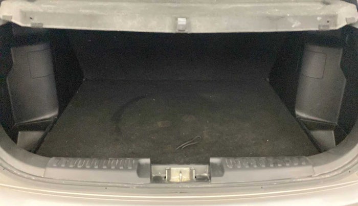 2021 Maruti Vitara Brezza VXI, Petrol, Manual, 6,656 km, Boot Inside