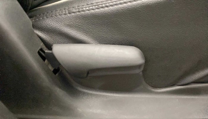 2021 Maruti Vitara Brezza VXI, Petrol, Manual, 6,656 km, Driver Side Adjustment Panel