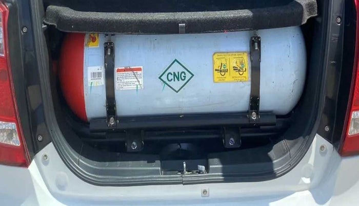 2016 Maruti Wagon R 1.0 LXI CNG, CNG, Manual, 76,813 km, Boot Inside