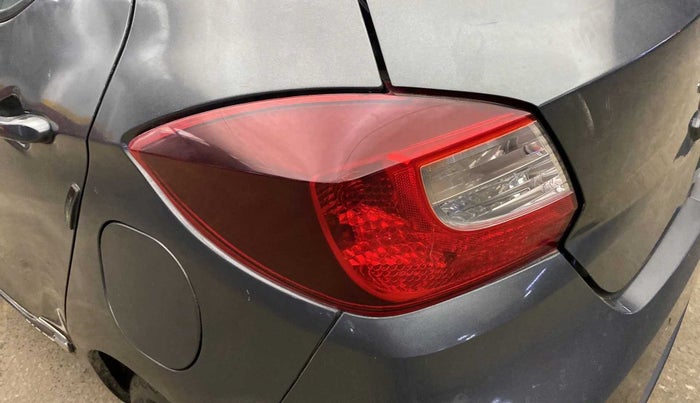 2021 Tata Tiago XT PETROL, Petrol, Manual, 26,453 km, Left tail light - Minor damage