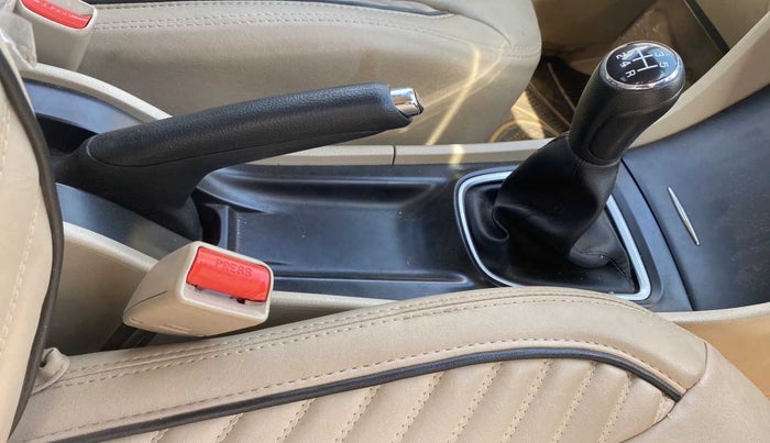 2021 Maruti Ciaz ZETA 1.5 SHVS MT PETROL, Petrol, Manual, 18,424 km, Gear Lever