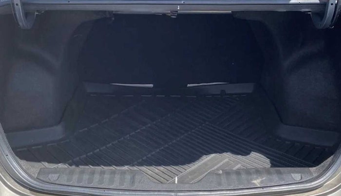 2021 Maruti Ciaz ZETA 1.5 SHVS MT PETROL, Petrol, Manual, 18,424 km, Boot Inside
