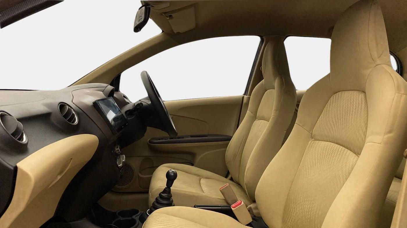 2013 Honda Amaze 1.2L I-VTEC S, Petrol, Manual, 79,534 km, Right Side Front Door Cabin