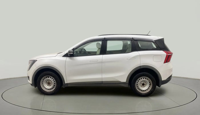 2022 Mahindra XUV700 MX P MT 5 STR, Petrol, Manual, 7,783 km, Left Side