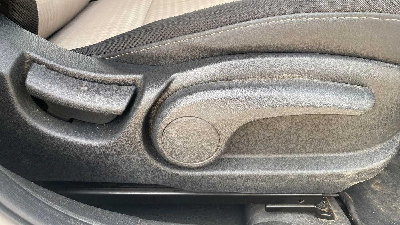 2020 Hyundai Elite i20 SPORTZ PLUS 1.2, Petrol, Manual, 77,042 km, Driver Side Adjustment Panel